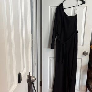 Lulu's Black One-Shoulder Jumpsuit